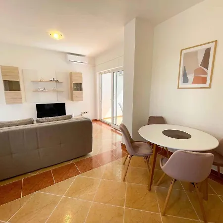 Apartment In 43069